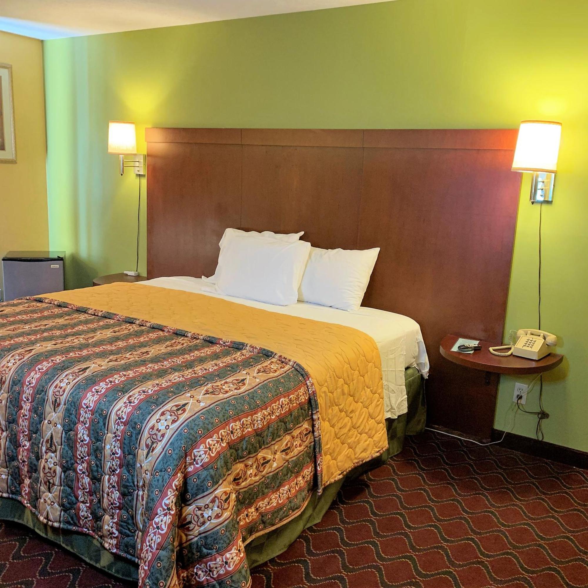 Patriot Inn Spencer Экстерьер фото